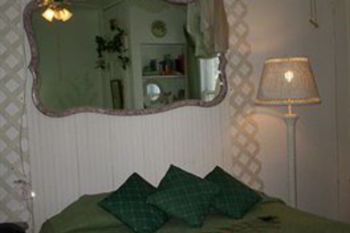Room 8 of 22
