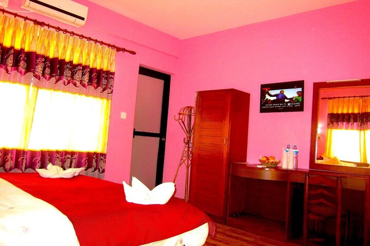 Room 22 of 38