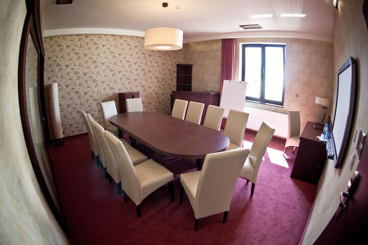 Room 18 of 75