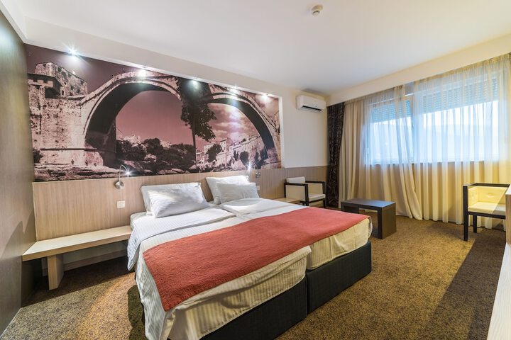 Room 56 of 103