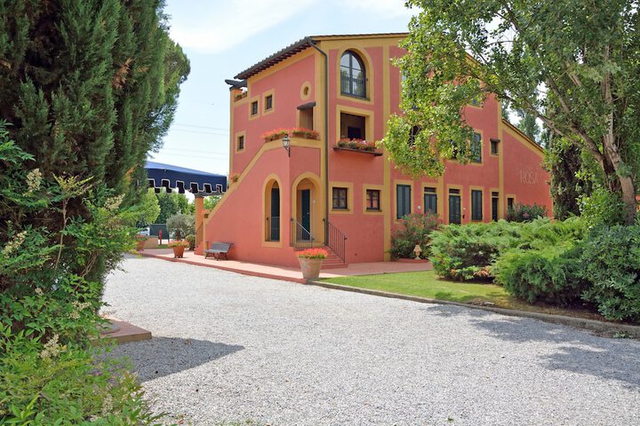 Hotel 74 of 84