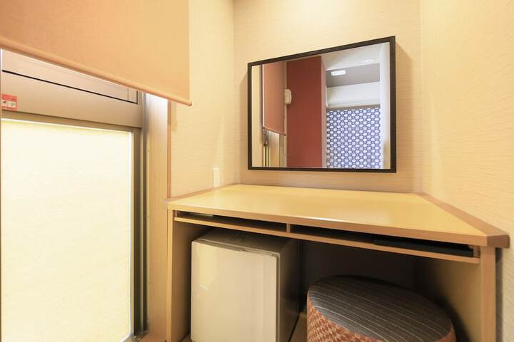Room 14 of 57