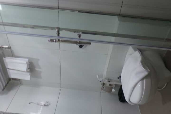 Room 46 of 71