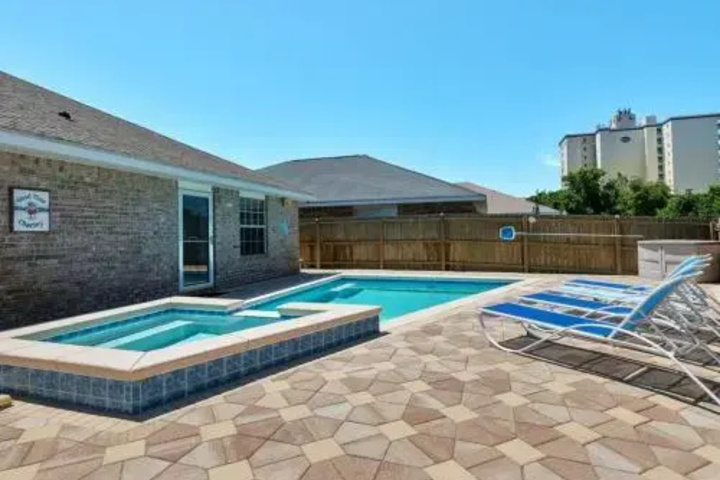 Pool 9 of 11