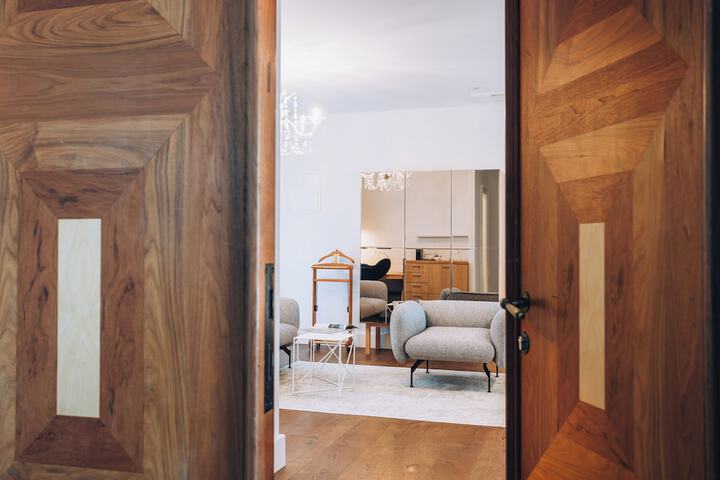 Room 80 of 219