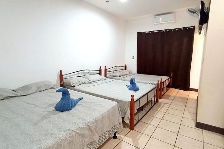 Room 5 of 7