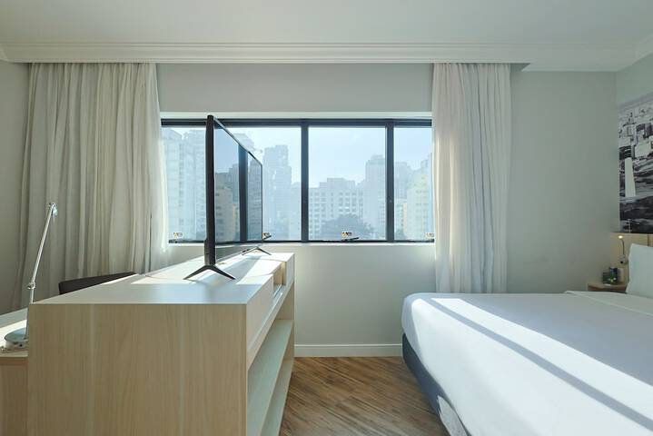 Room 78 of 143