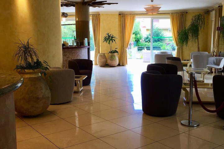 Hotel Interior 3 of 37