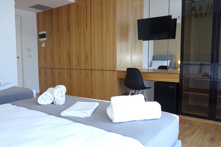 Room 20 of 94