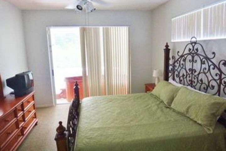 Room 41 of 268