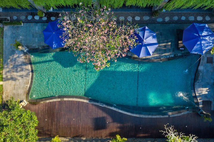 Pool 22 of 58