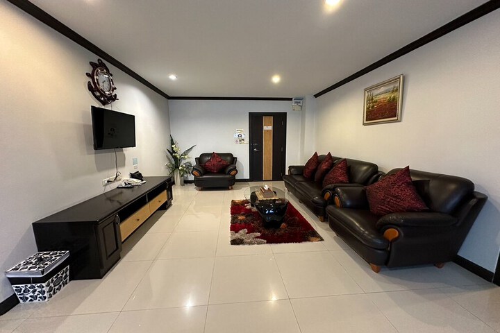 Room 28 of 60