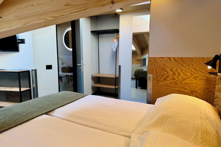 Hotel 33 of 41