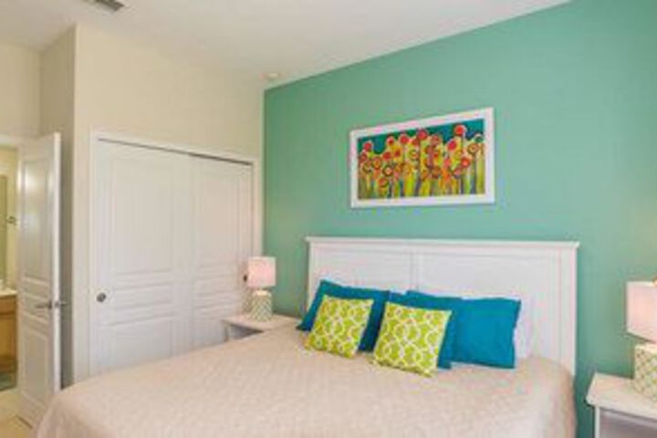 Room 8 of 20