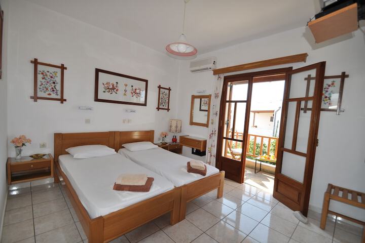 Room 5 of 54