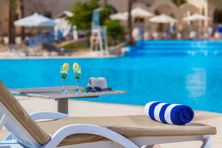Hotel Pool