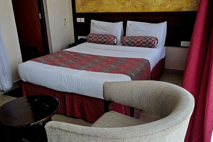 Room 26 of 34