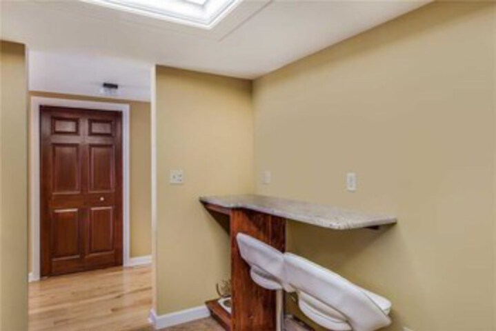 Room 29 of 32