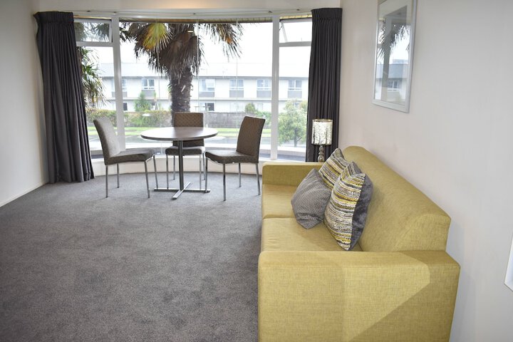 Room 21 of 41