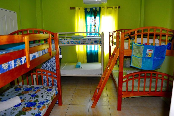 Room 14 of 96