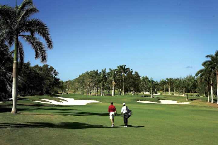 Golf 83 of 157