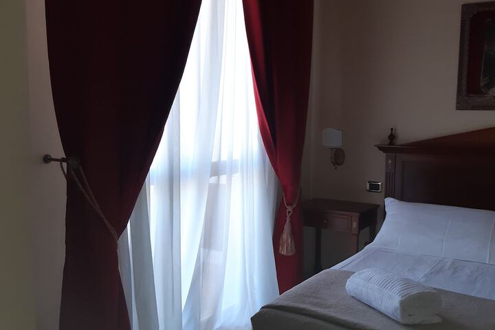 Room 13 of 85