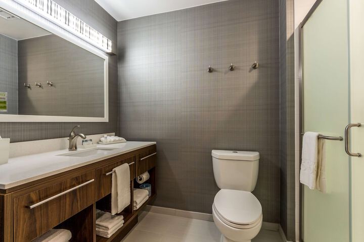 Bathroom shower
