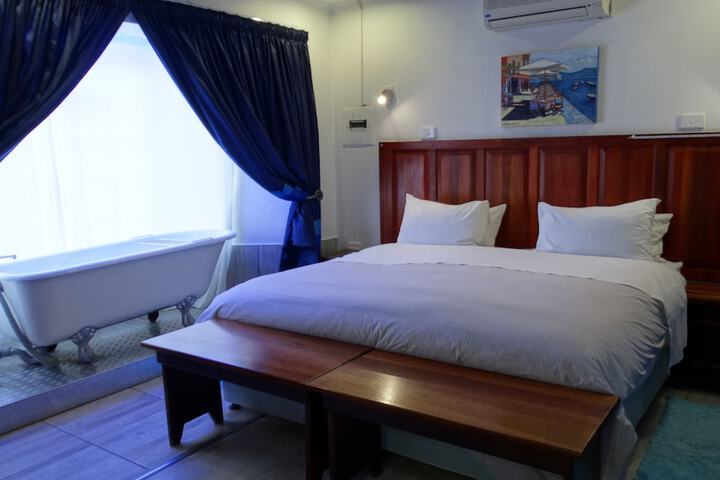 Room 5 of 54