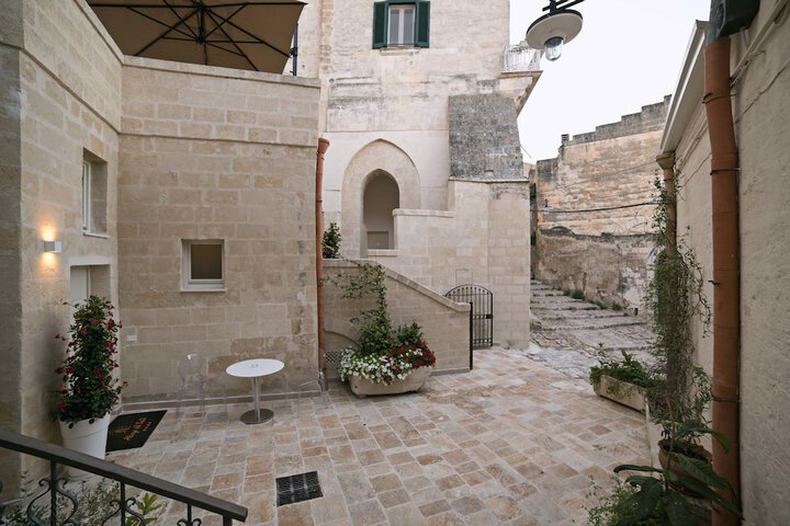 Hotel 90 of 92