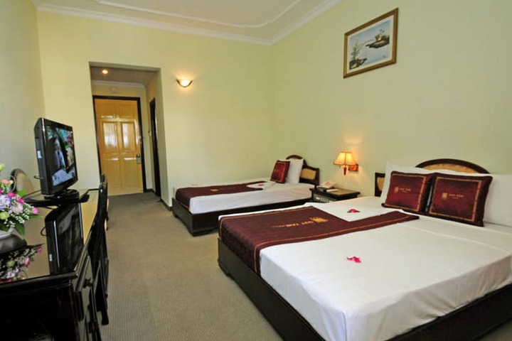 Room 8 of 31