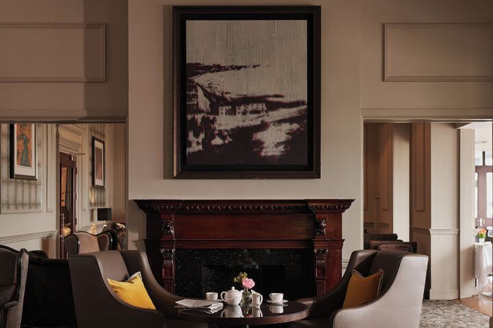 Lounge 56 of 66