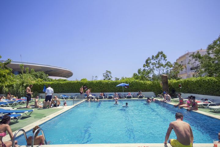 Pool Hotel