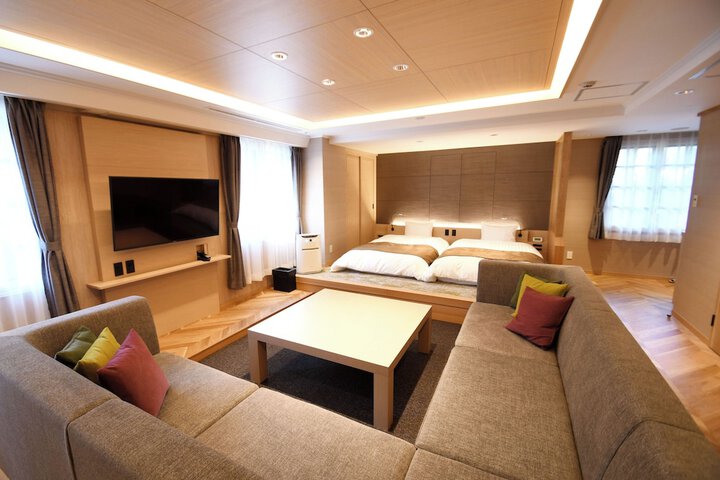 Room 21 of 48