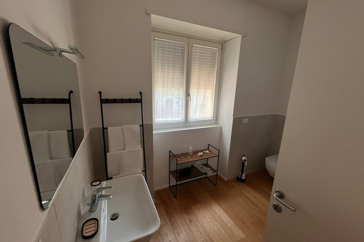 Room 13 of 71