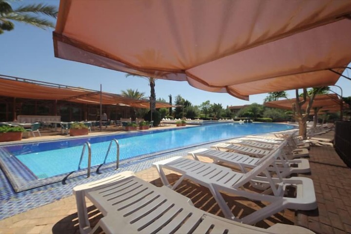Pool 42 of 54