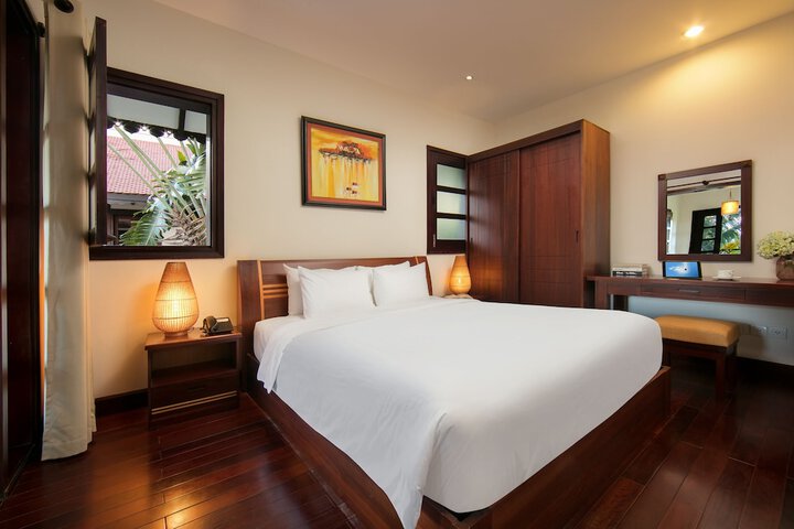 Room 28 of 112