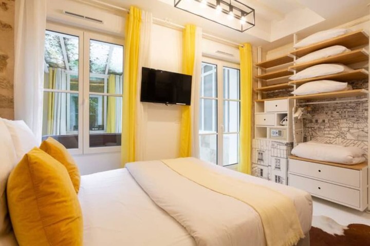 Room 252 of 648