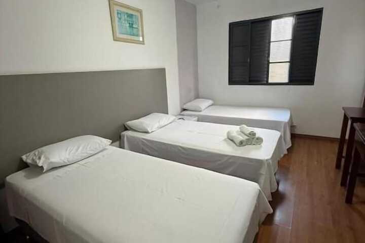 Room 6 of 25