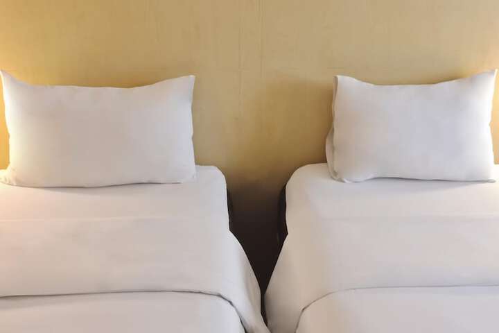 Room 8 of 43