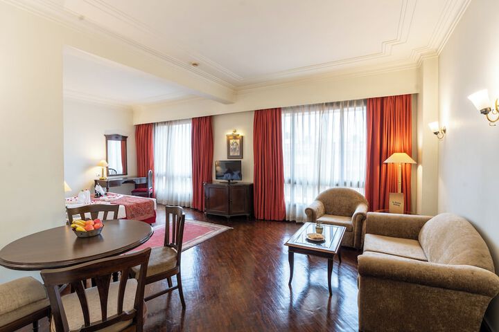 Room 11 of 39