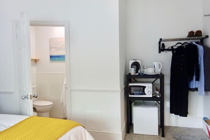 Room 16 of 41