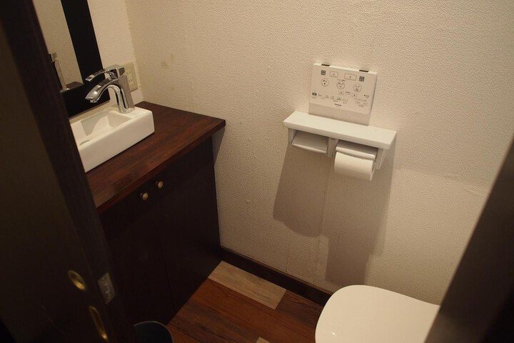 Room 20 of 34