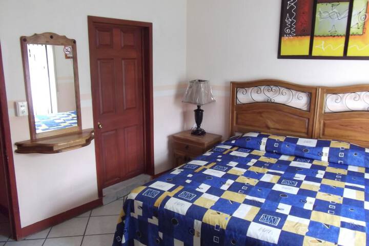 Room 2 of 6