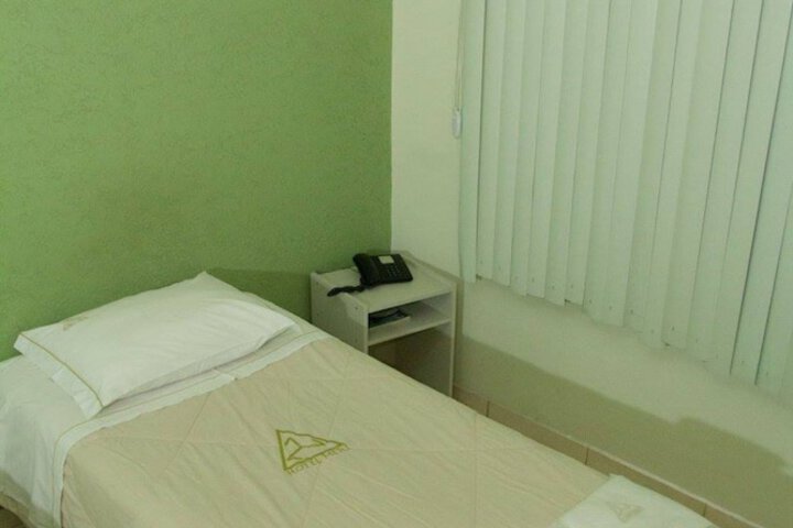 Room 8 of 49