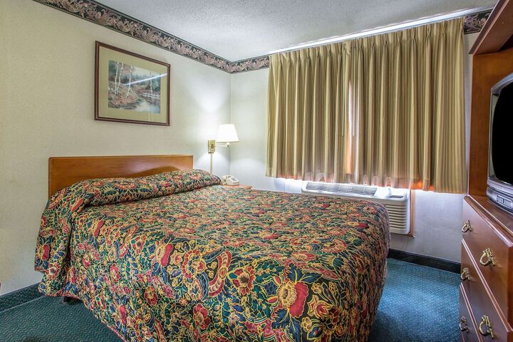 Room 19 of 49