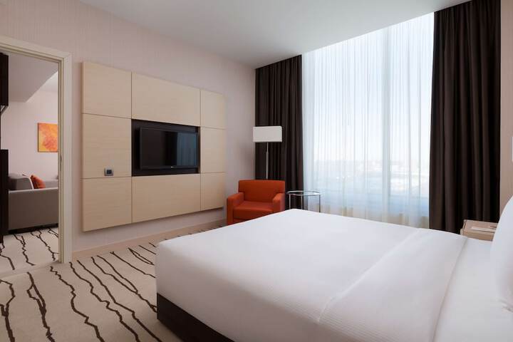Room 13 of 116