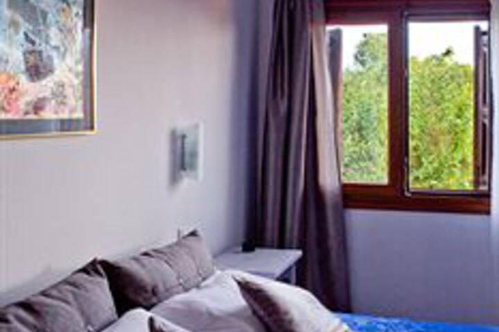 Room 45 of 68
