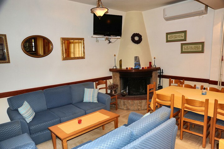 Hotel Interior 66 of 82
