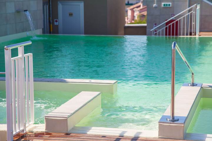 Pool 95 of 153