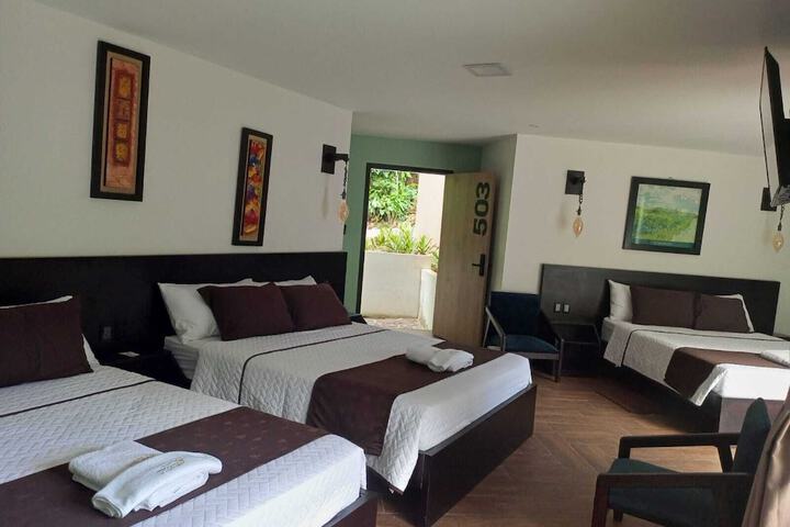 Room 7 of 28